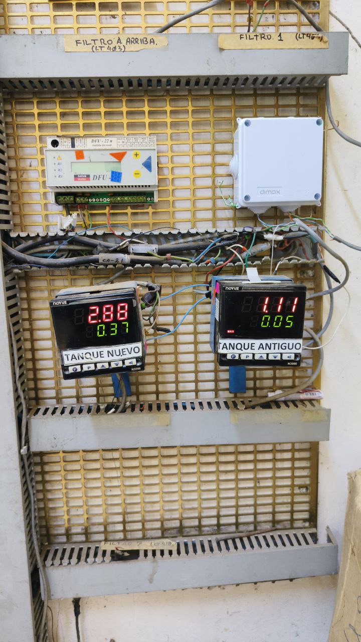 SCADA ligero OEE con Modbus y tablero web